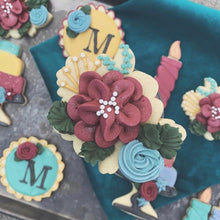 Load image into Gallery viewer, Flower Cluster Cookie Cutter