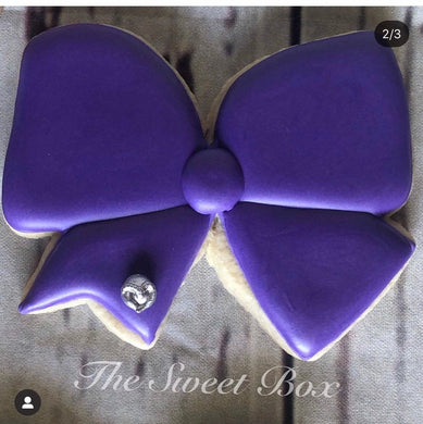JJ Bow Cookie Cutter