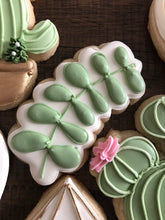 Load image into Gallery viewer, Greenery Cookie Cutter